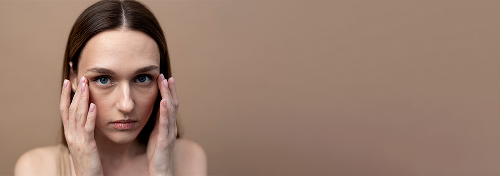 ¿Por qué salen y como eliminar las ojeras?